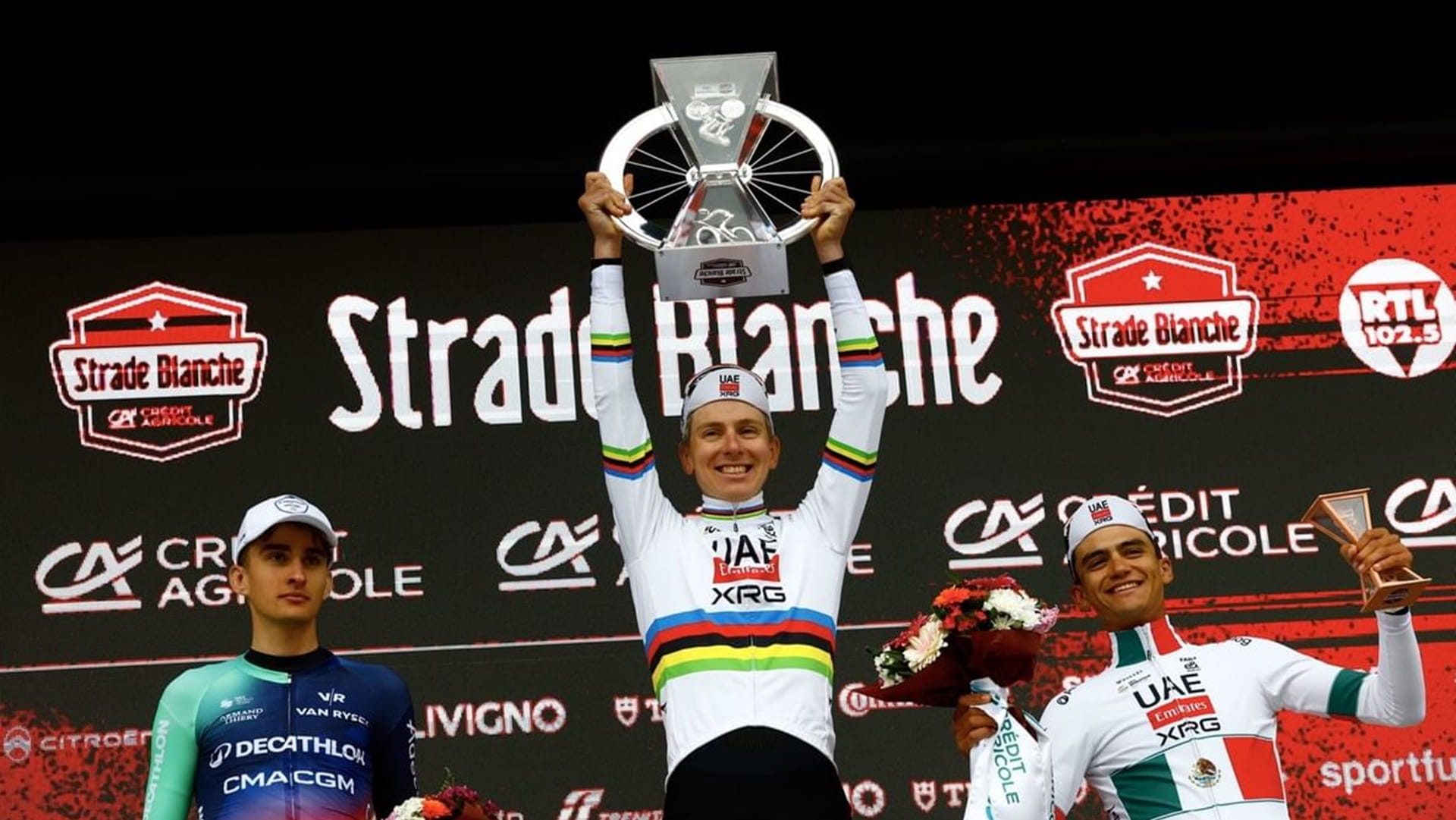 دراج فريق الإمارات يتوّج بلقب سباق سترداي بيانكي في إيطاليا