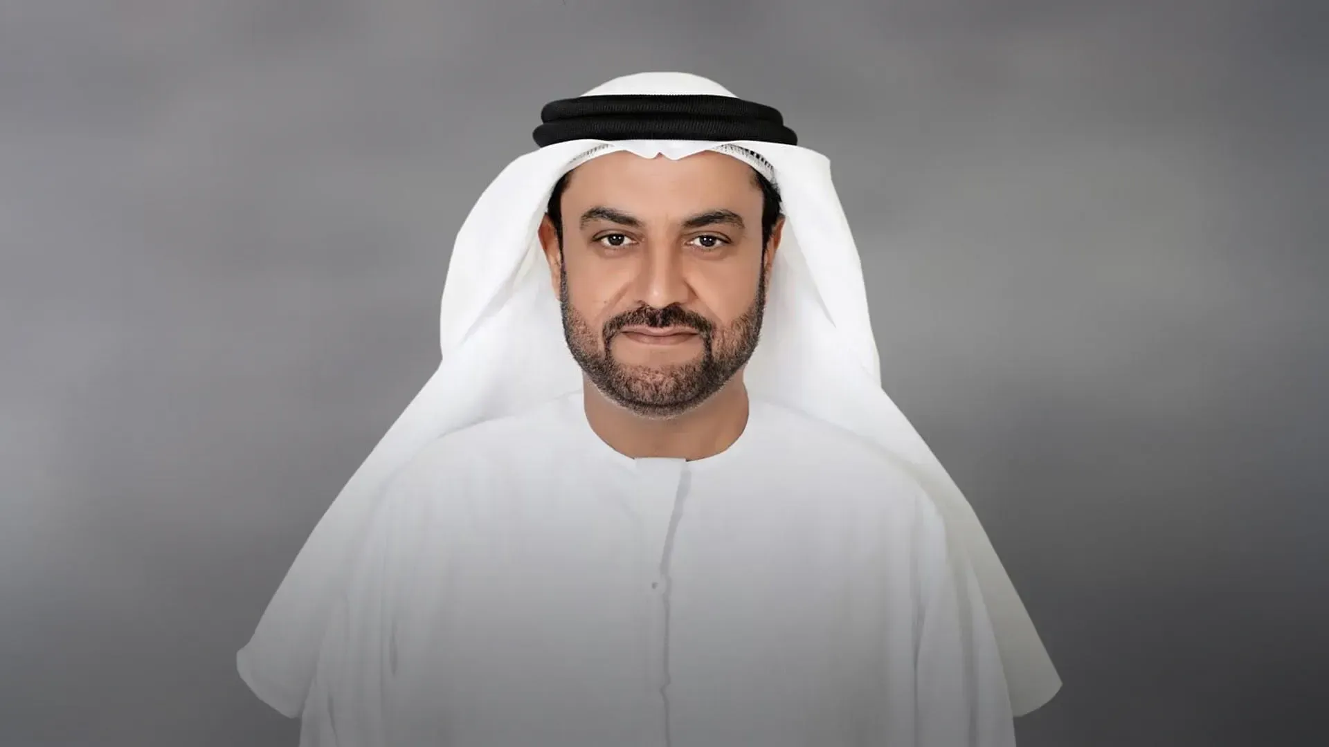 سعادة عبد العزيز راشد آل صالح مدير دائرة التسجيل العقاري في الشارقة 