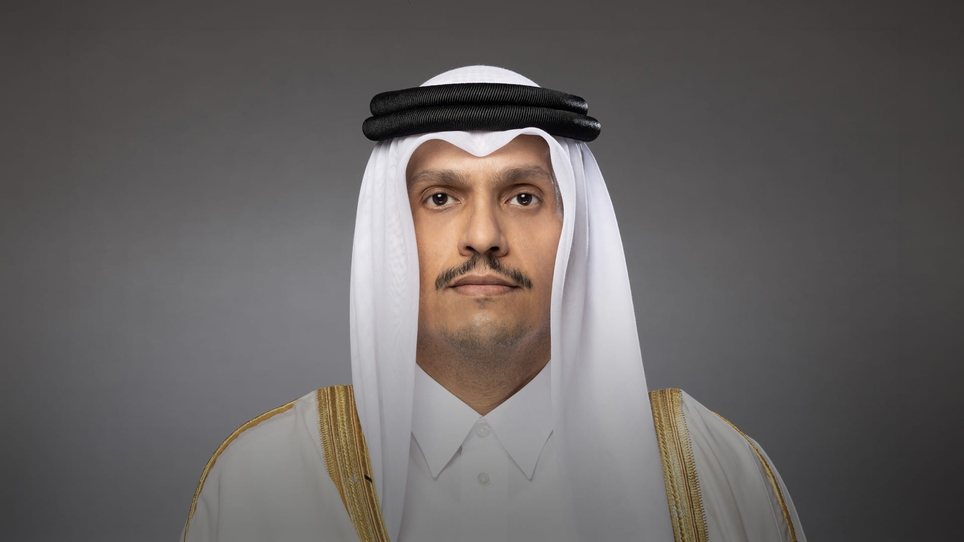 رئيس الوزراء القطري يبحث هاتفياً مع مسؤولين دوليين التصعيد العسكري 