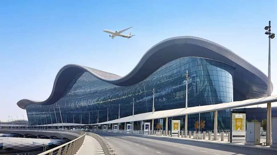 "الطيران المدني": عودة تدريجية لحركة الطيران في دولة الإمارات 