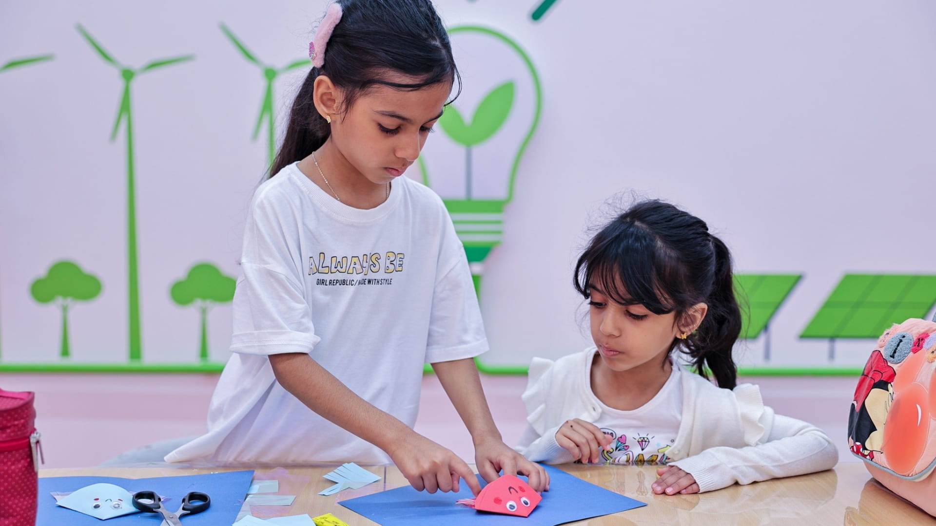 خولة الحواي:إعداد الأطفال للتعامل مع العالم الرقمي ضرورة لمستقبلهم