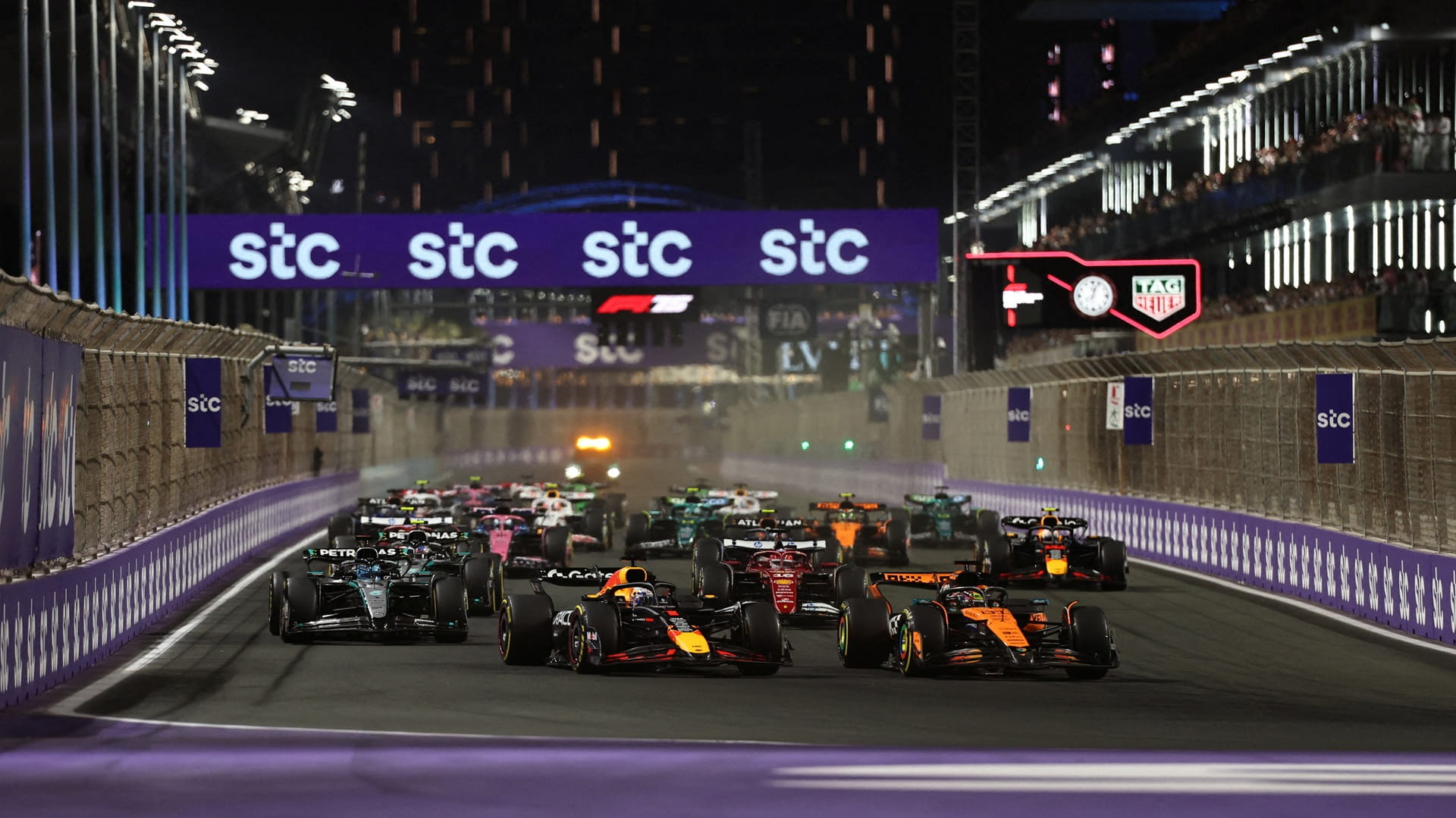 صورة بعنوان: إلغاء سباقي البحرين والسعودية في فورمولا 1 بسبب الصراع بالمنطقة 