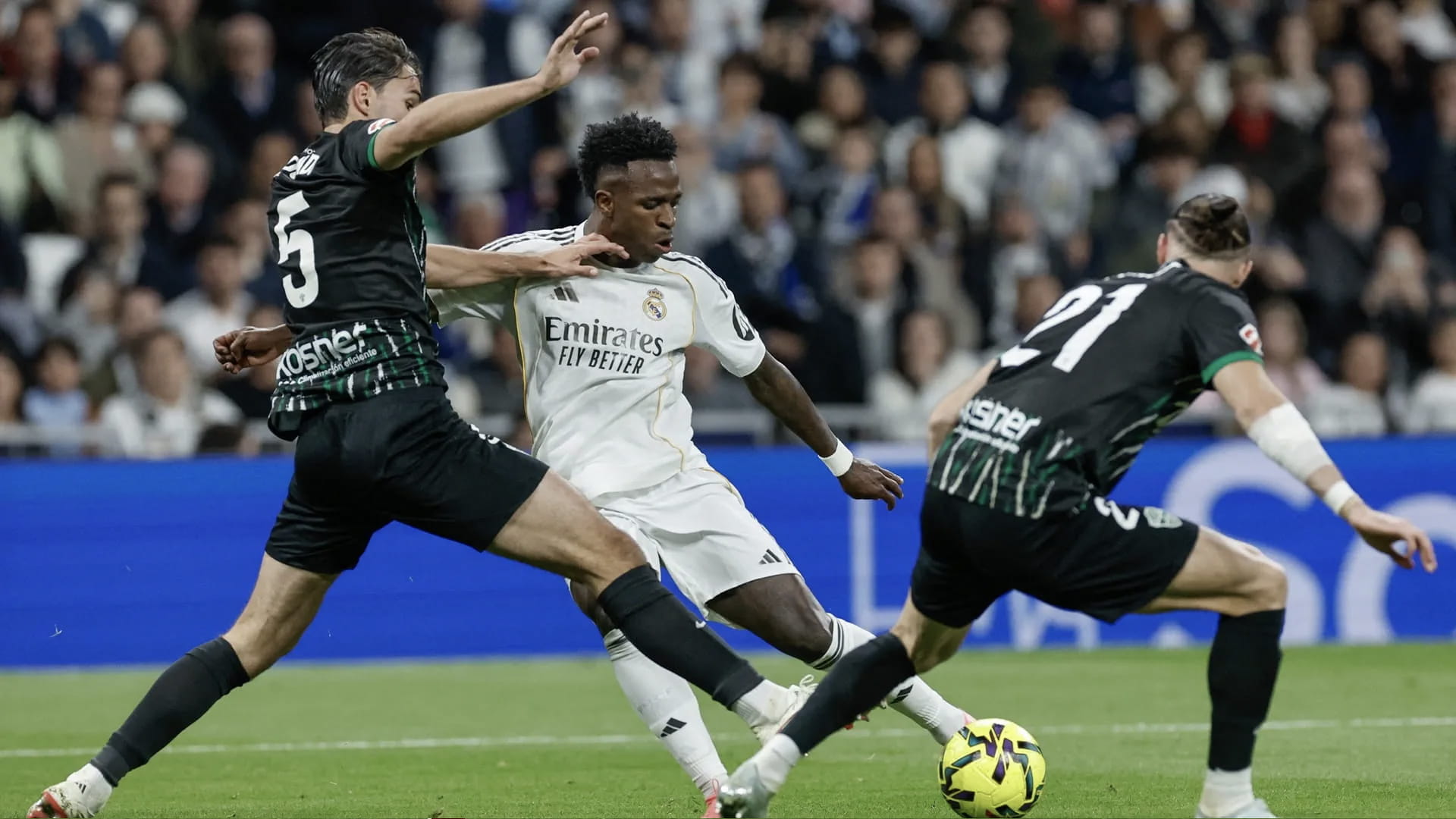 Real Madrid thrash Elche 4–1 in La Liga