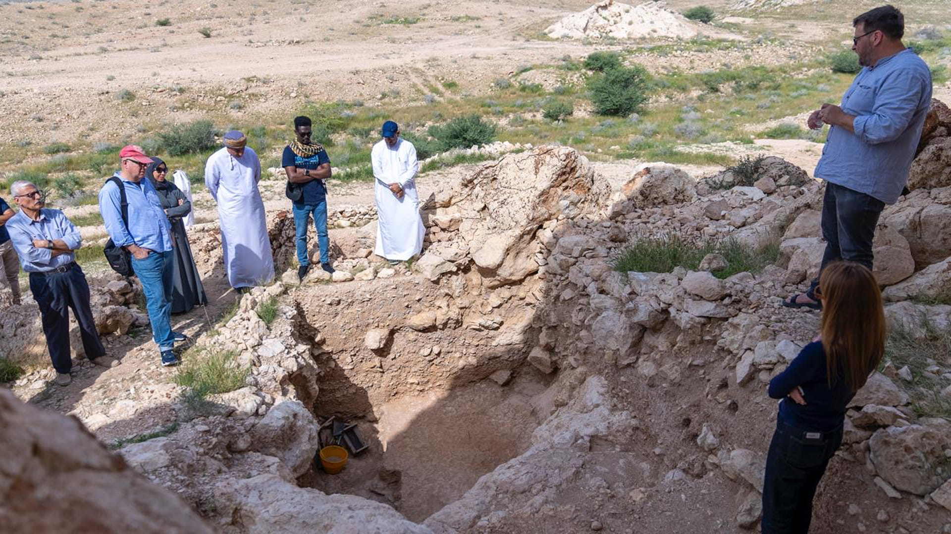 الشارقة تفتح باب الترشح لمنح الزمالة الإرشادية للشباب الإماراتي