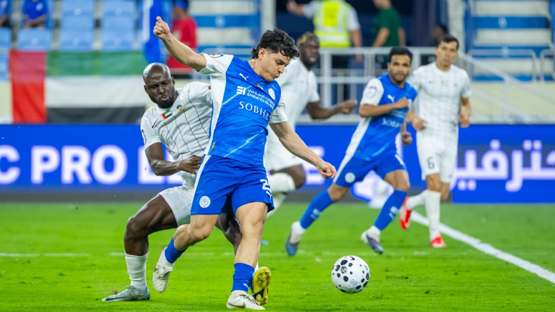 صورة بعنوان: التعادل يحسم لقاء النصر والبطائح في دوري أدنوك للمحترفين 