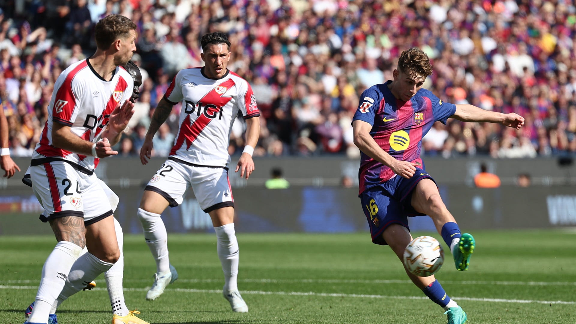 FC Barcelona tightens grip on top spot in La Liga 