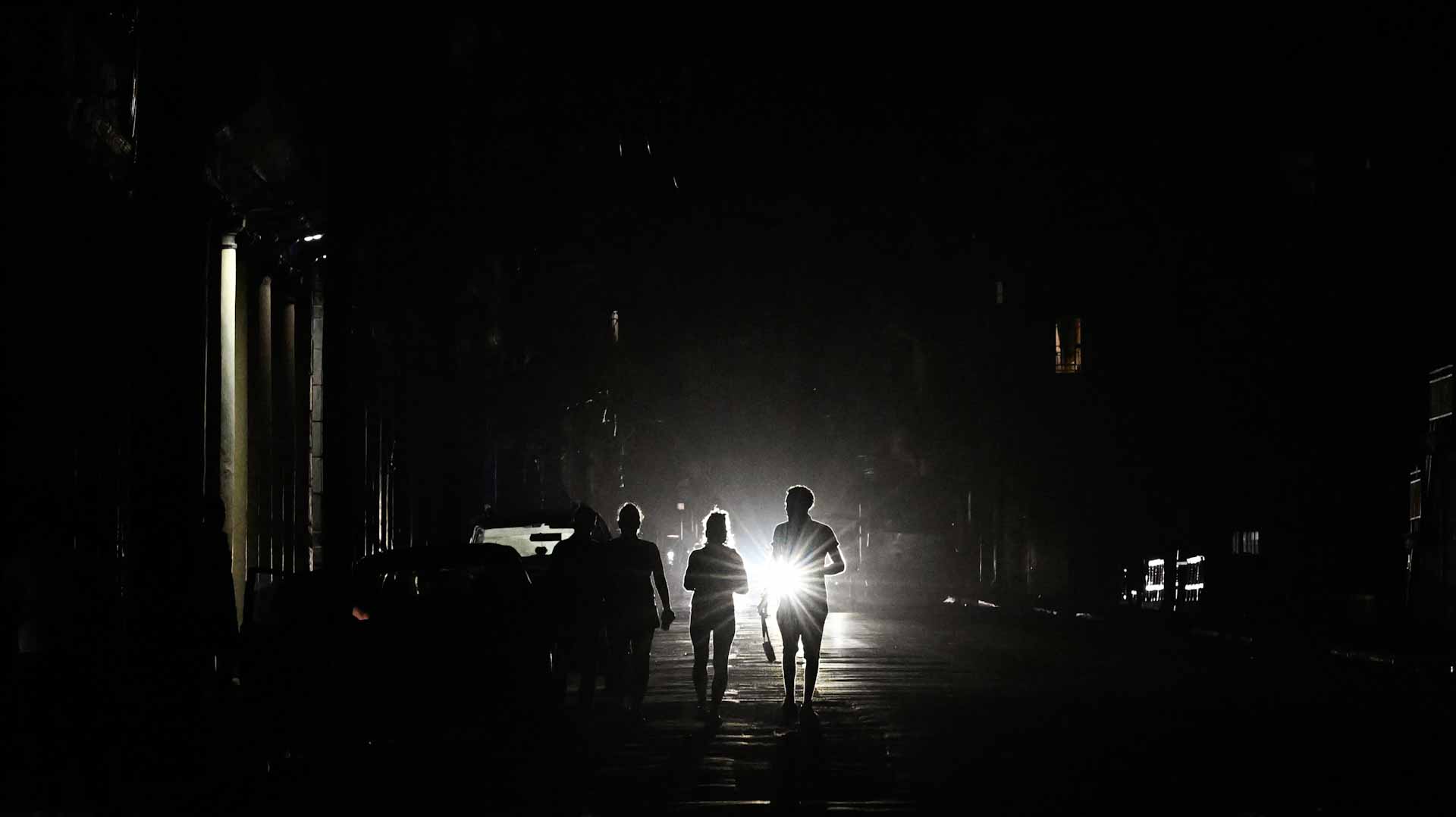 وسط حصار أميركي.. الكهرباء تنقطع في كوبا للمرة الثانية خلال أسبوع