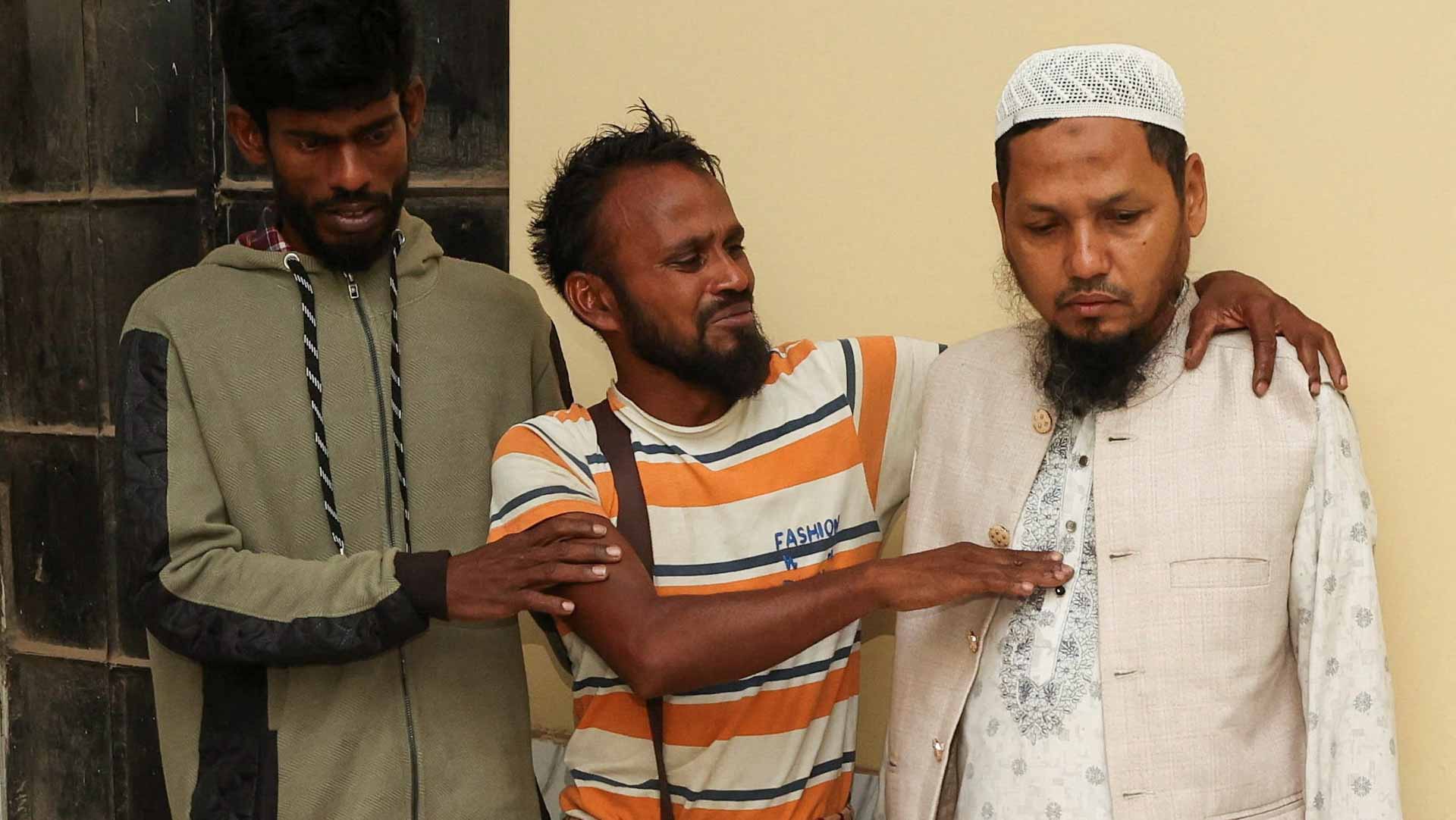 في بنغلادش.. سقوط حافلة داخل نهر يتسبب في وفاة 24 على الأقل