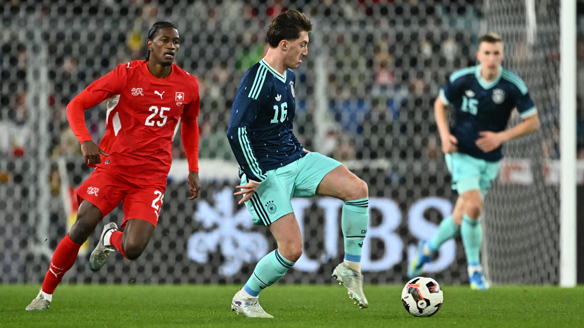 Image for the title: Germany defeats Switzerland in preparation for the 2026 World Cup 