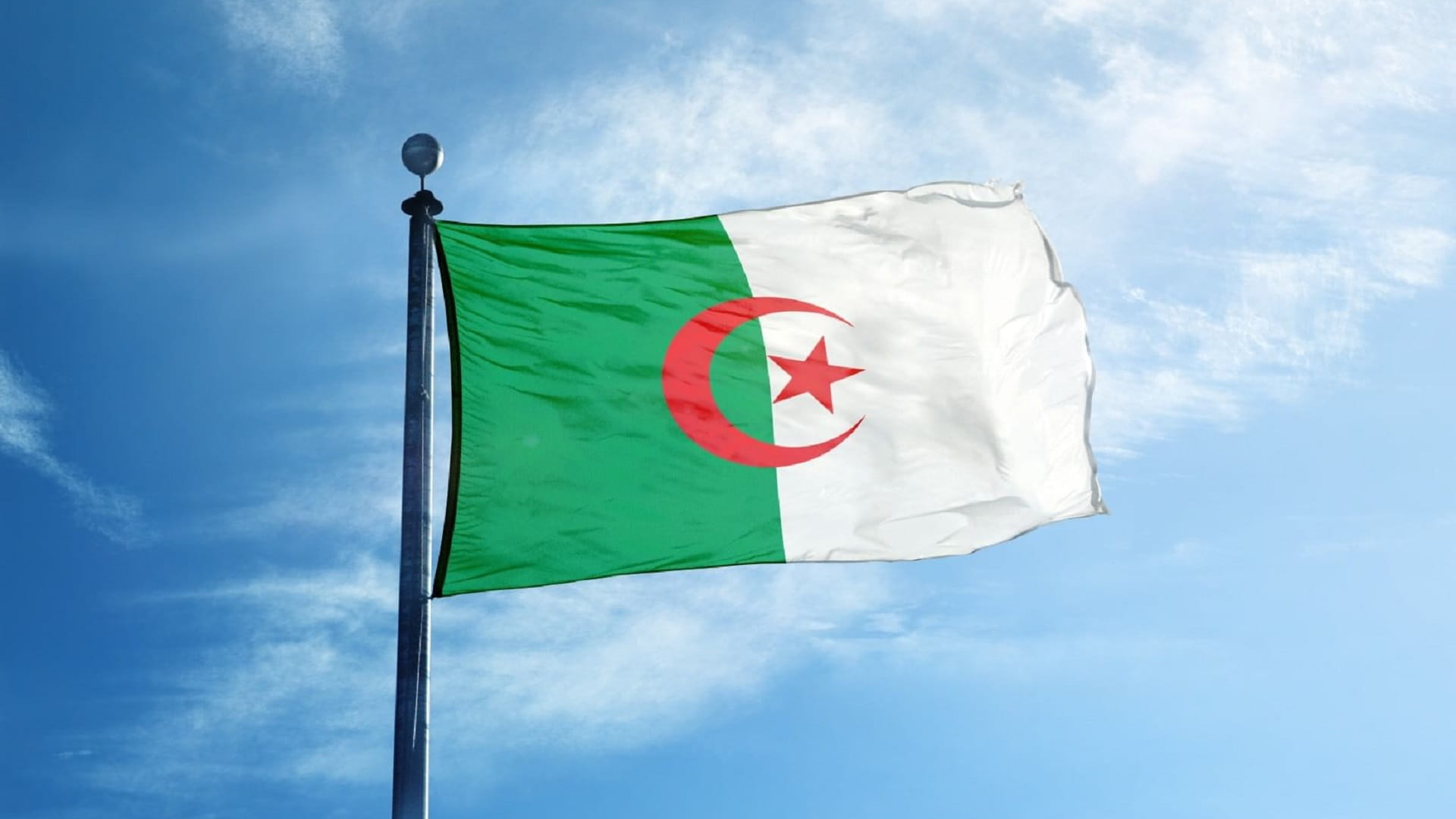 الموت يغيب الرئيس الجزائري الأسبق اليامين زروال عن 84 عاماً