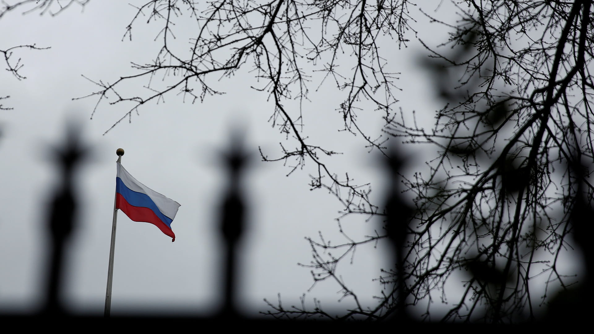 روسيا تطرد دبلوماسياً بريطانياً بتهمة التجسس