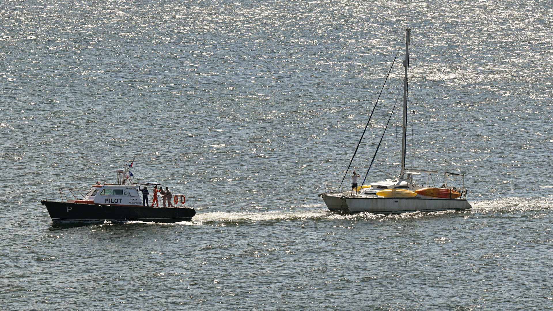 فقدان قارب صيد في الإكوادور على متنه 19 شخصاً منذ 4 أيام