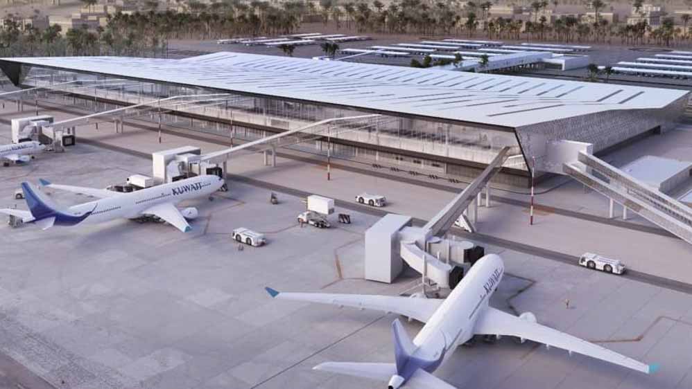 اعتداء إيراني بمسيرات يستهدف خزانات وقود في مطار الكويت دون إصابات 