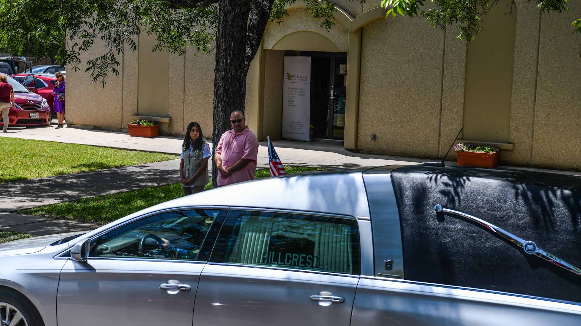 Student kills himself after shooting teacher in Texas