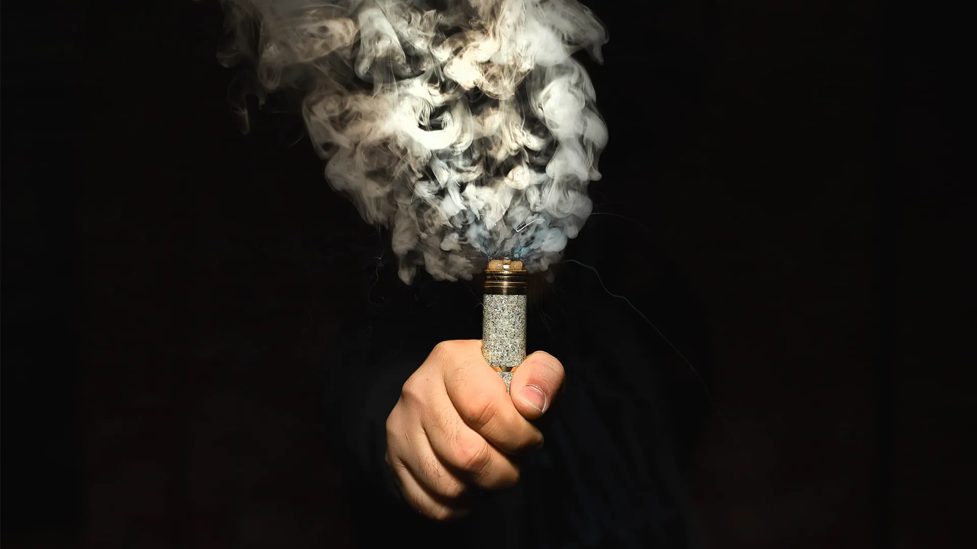 Electronic cigarettes linked to higher cancer risk