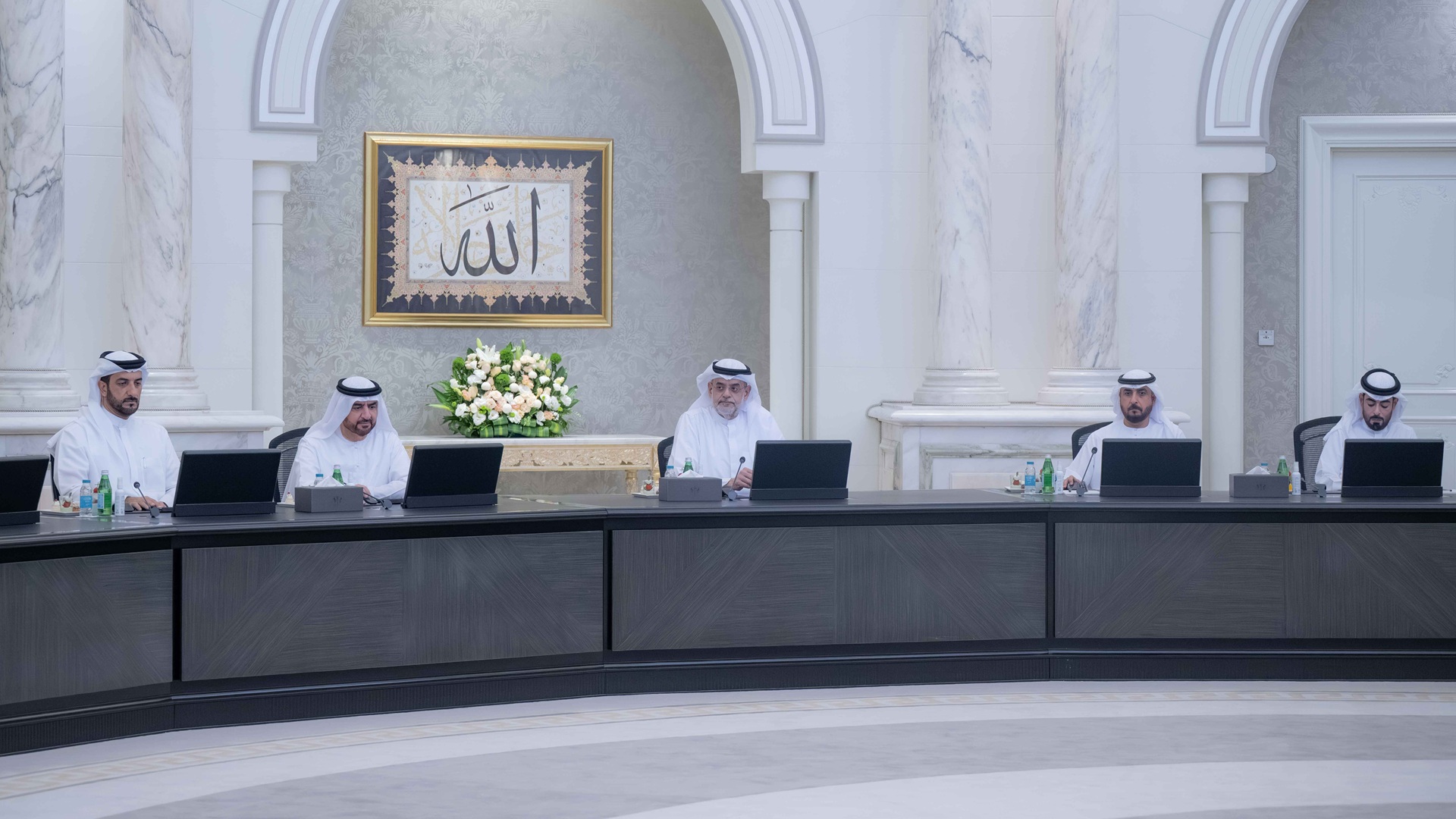 SEC reviews annual report of Sharjah Airport Authority