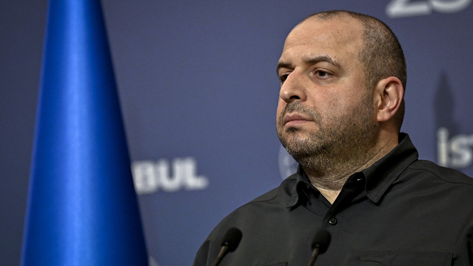 Image for the title: Ukrainian negotiator in US in bid to revive talks with Russia 