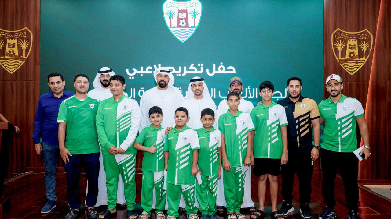نادي دبا الحصن يكرم الفرق الفردية للدراجات والكاراتيه وألعاب القوى 
