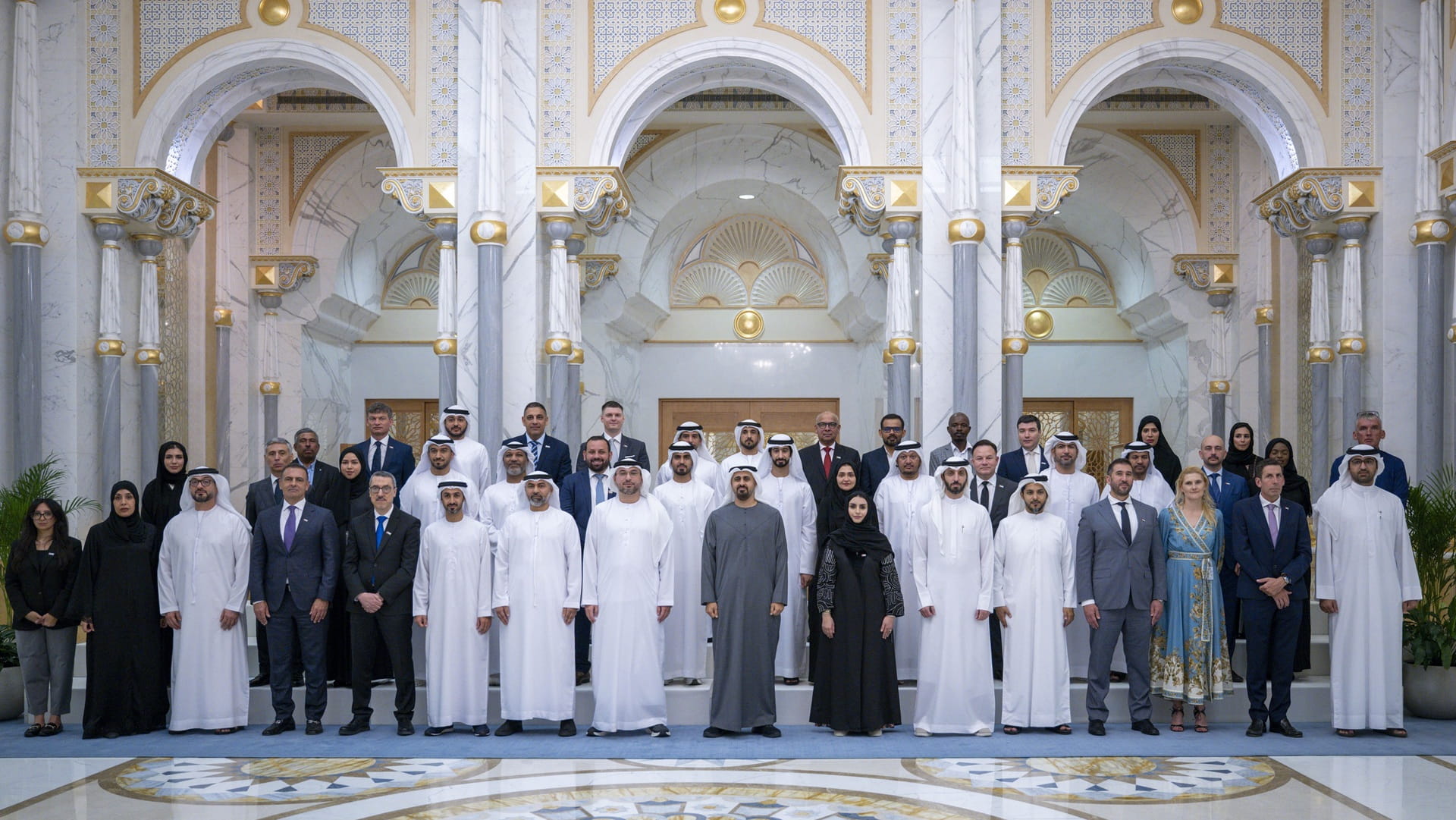 Theyab bin Mohamed reviews Etihad Rail projects  