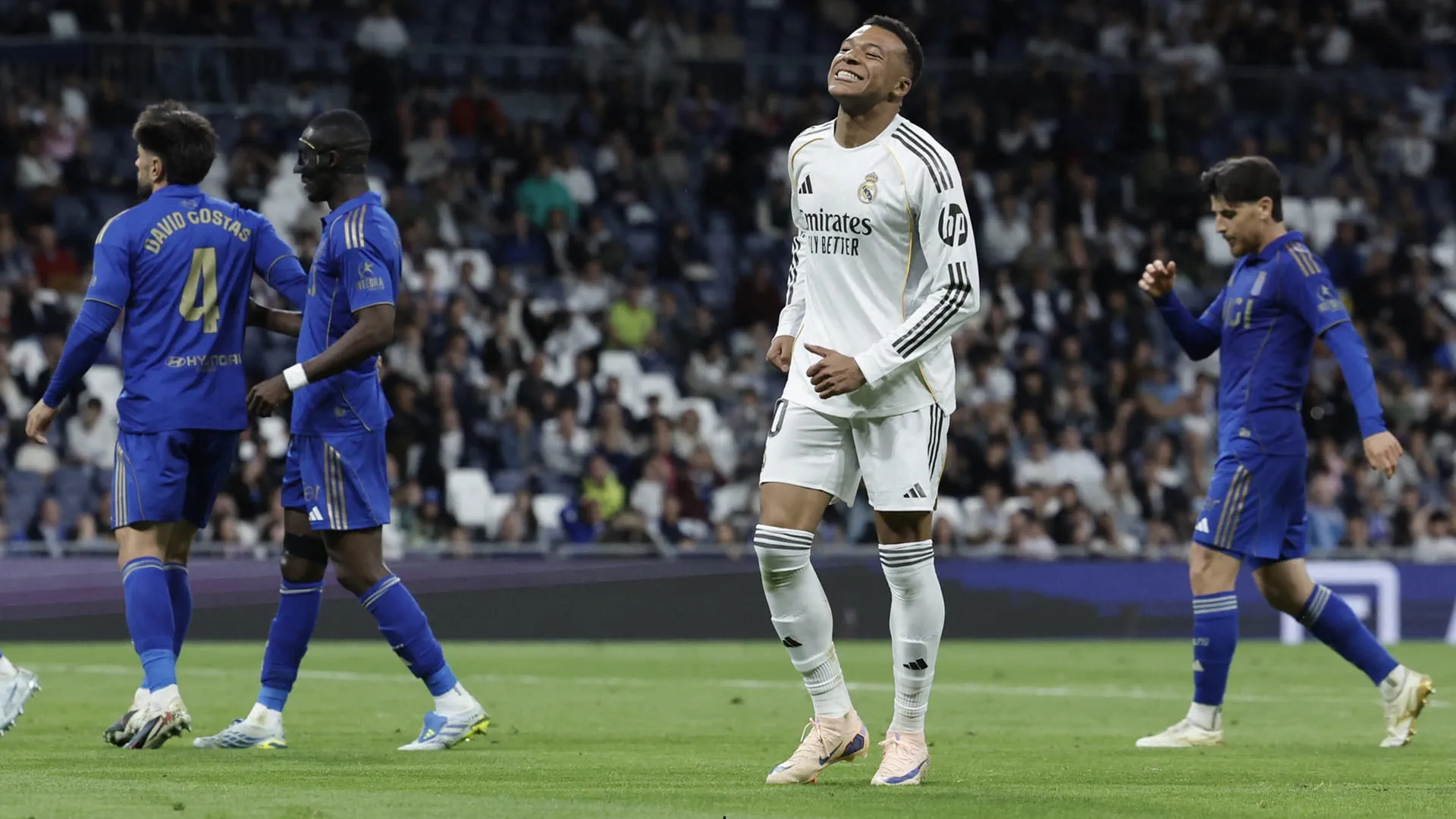 Real Madrid defeat Oviedo in La Liga Round 36
