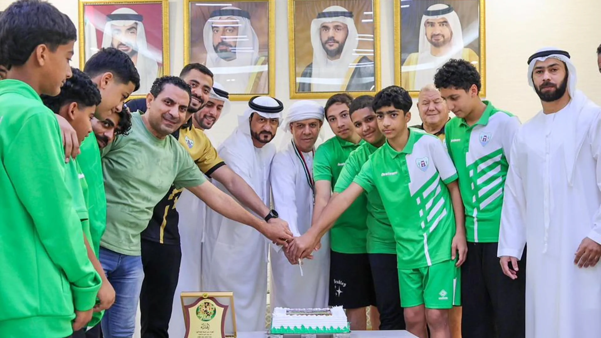 Dibba Al Hisn honours junior handball runners-up team