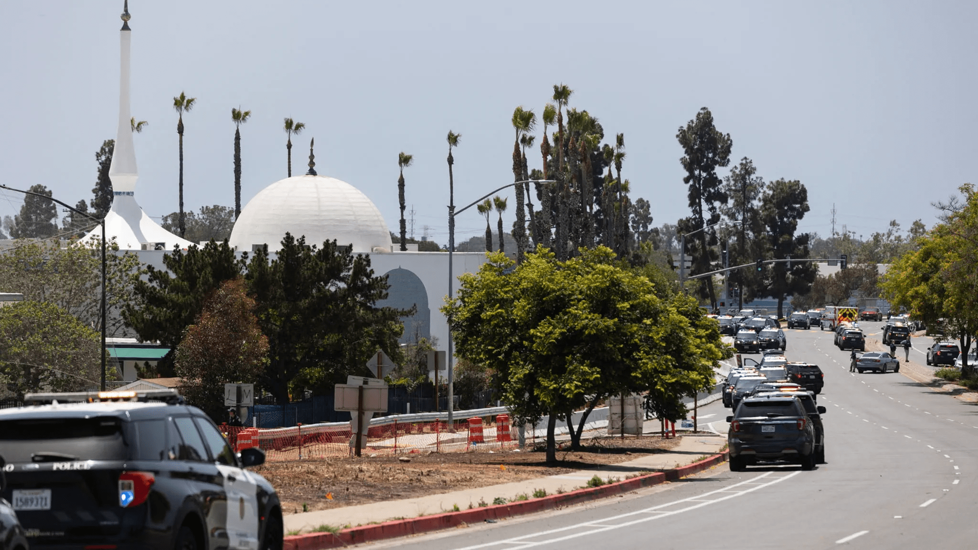 إطلاق نار على مسجد بكاليفورنيا يخلف 3 وفيات وانتحار المنفذيْن