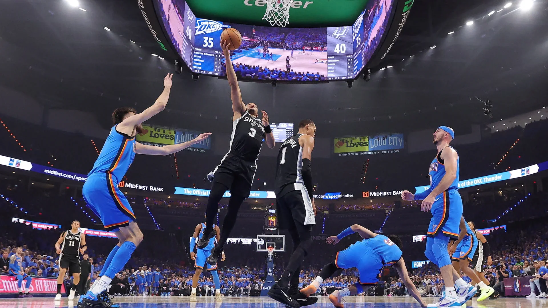 Spurs takes first win against OKC in Western Conference Finals