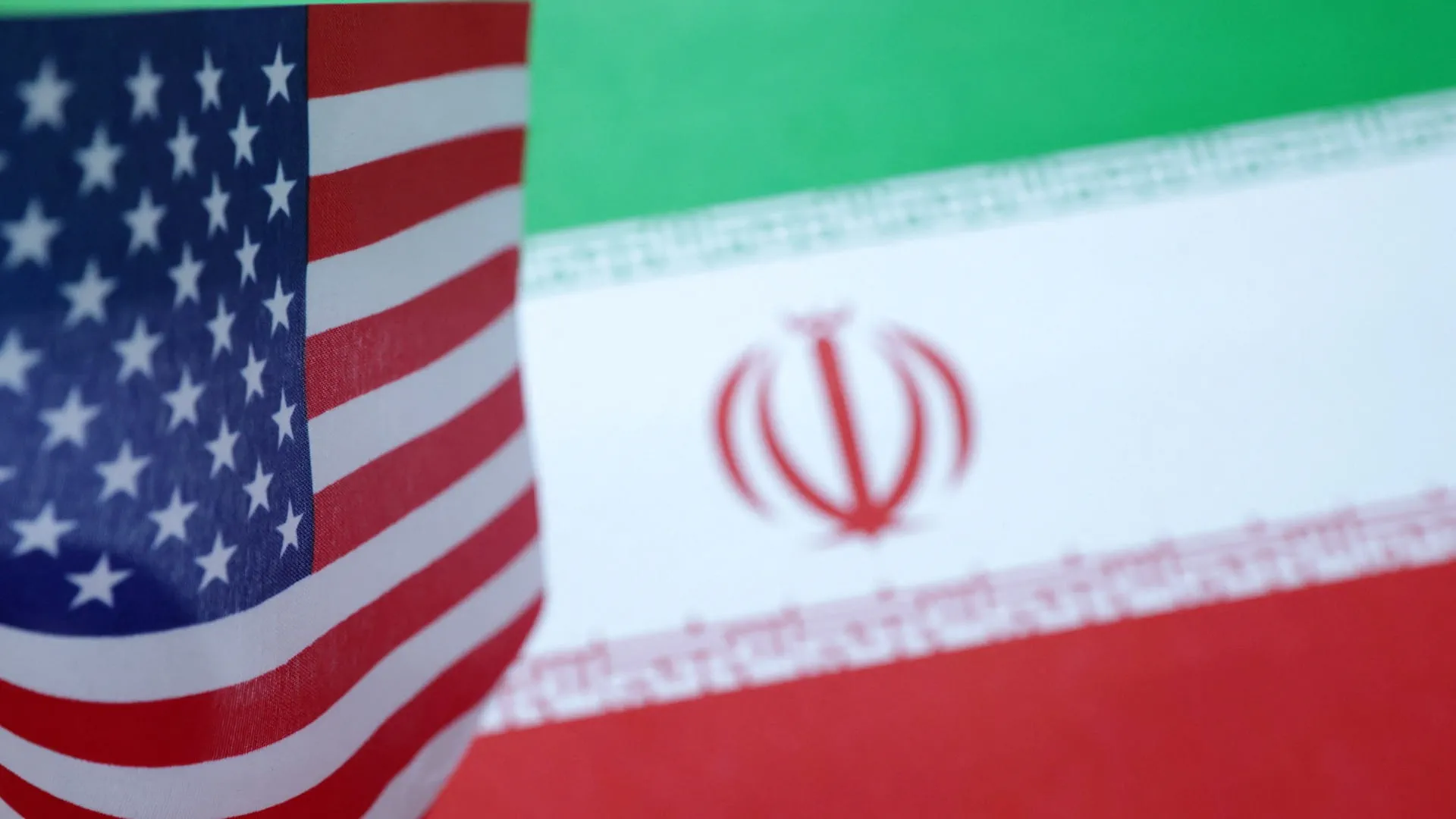 Image for the title: Iran and US say could be close to talks breakthrough 