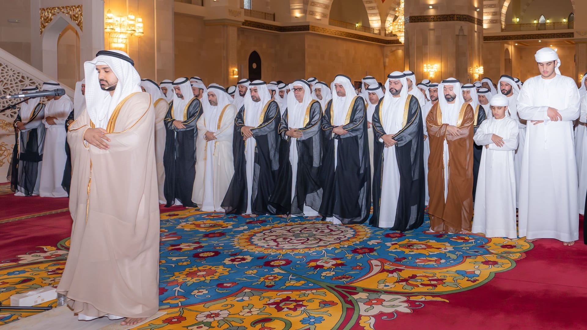 Fujairah Ruler performs Eid Al-Adha prayer 