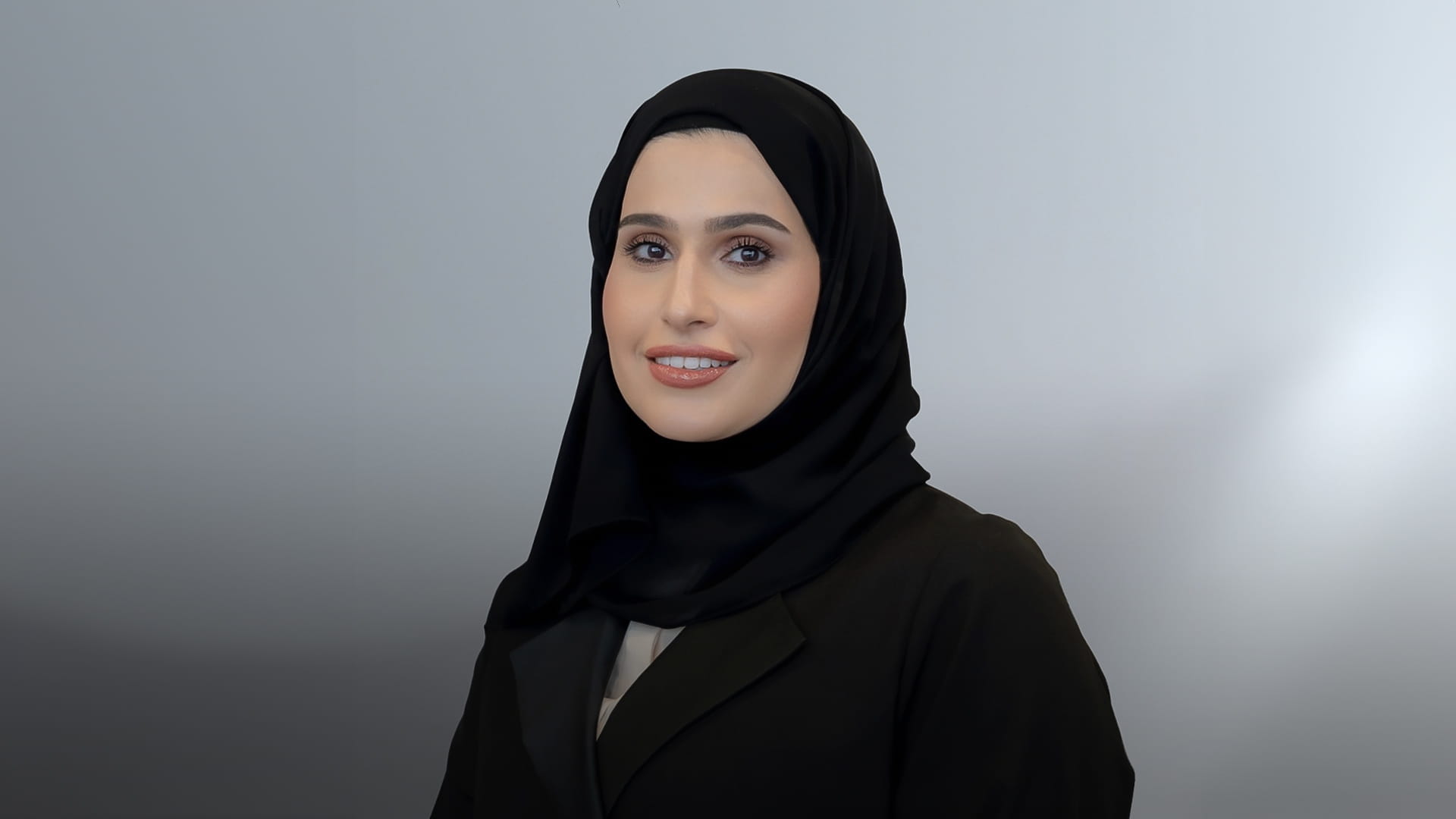 لمياء الحصان الشامسي 