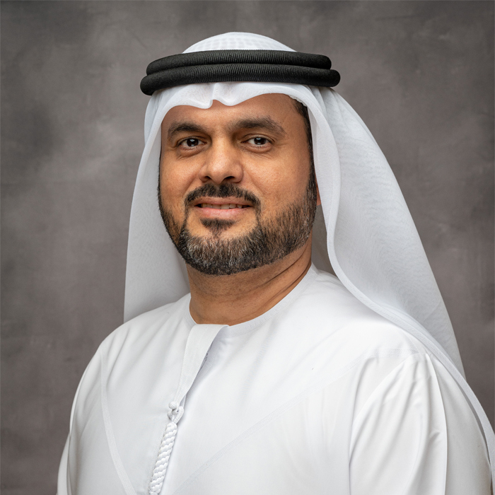 سعادة عبد العزيز أحمد شامس الشامسي