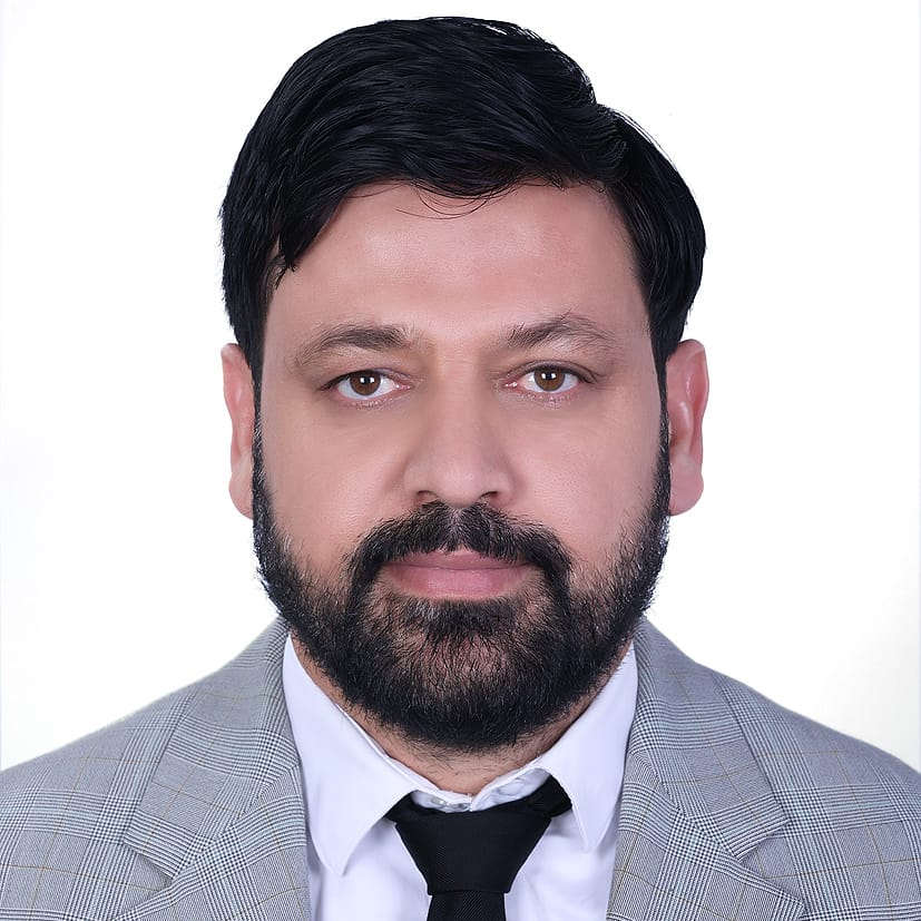 الدكتور ضياء الحق)