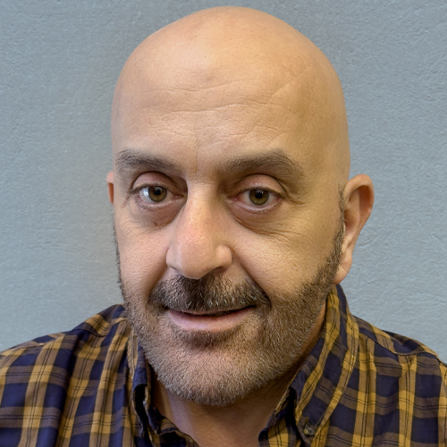 فؤاد الطاهر)